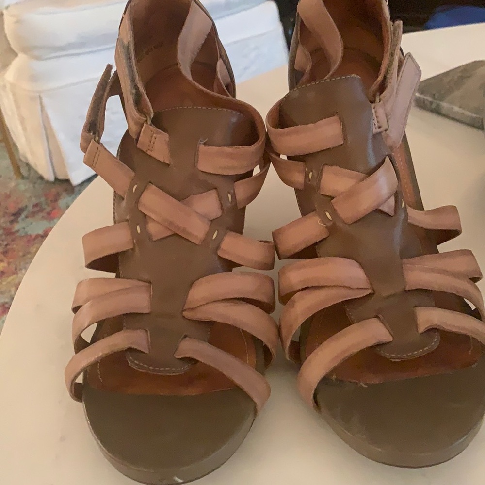 Clarks leather heels